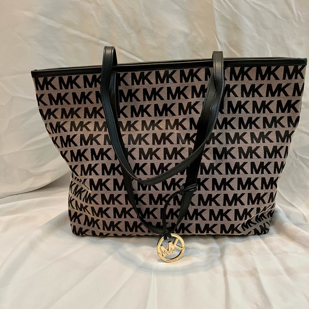 Michael Kors Large tote